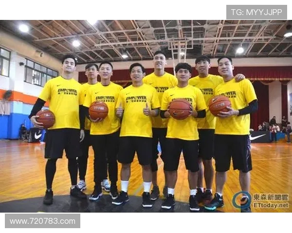 CBA职业化与足球职业联赛对比